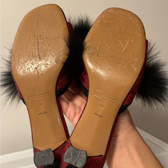 Marc Jacobs red fur sandal mules kitten heel - Picture 8 of 10
